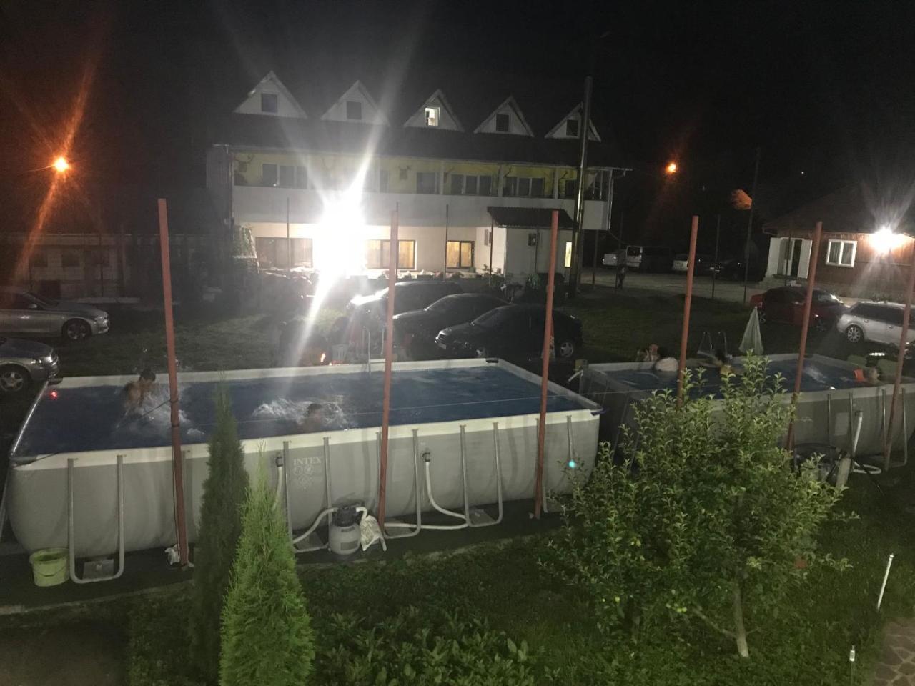 Pensiunea Serbeca Brosteni Εξωτερικό φωτογραφία